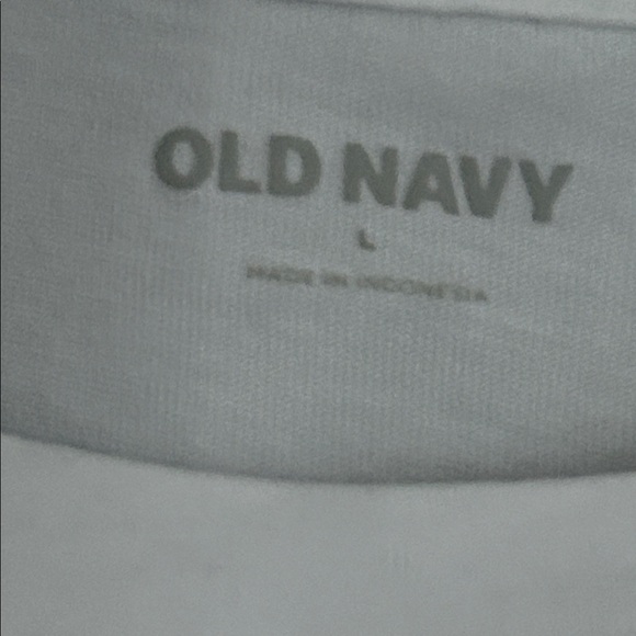 Old Navy Classic White Flutter Sleeve Top - Picture 3 of 9